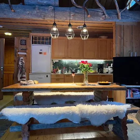 Logwood Ferienhaus *